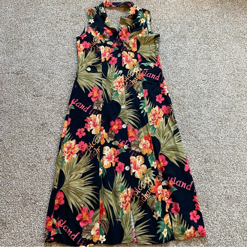 Vintage Hawaiian Maxi Dress, size Medium